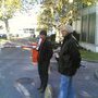 Distribution de tracts devant le cadastre